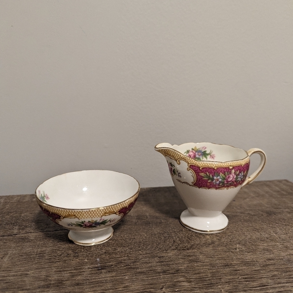 Vintage Foley Bone China Tudor Cream and Sugar Set